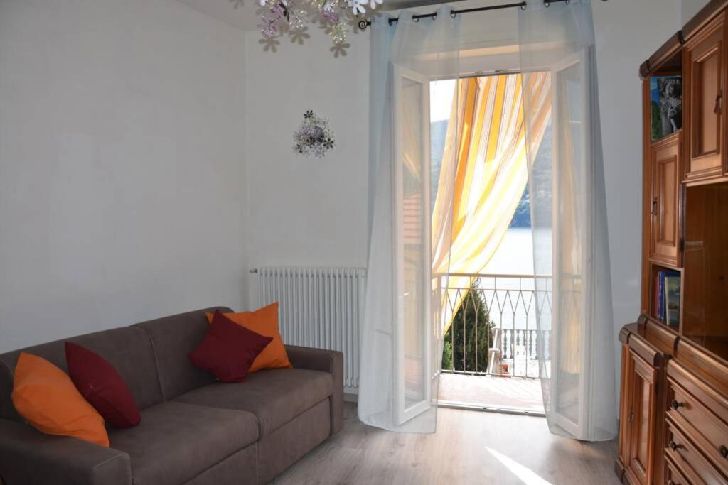 La Resilienza, Apartment With View, Carate Urio Екстериор снимка